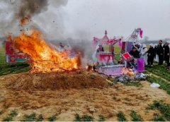 农村丧葬：3月起必需火化？地方：不搞一刀切农